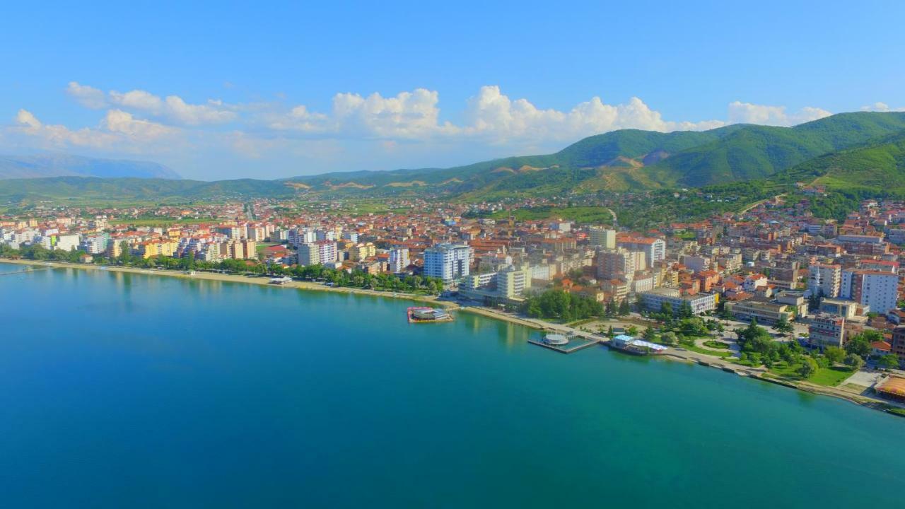 British Hotel Pogradec Kültér fotó